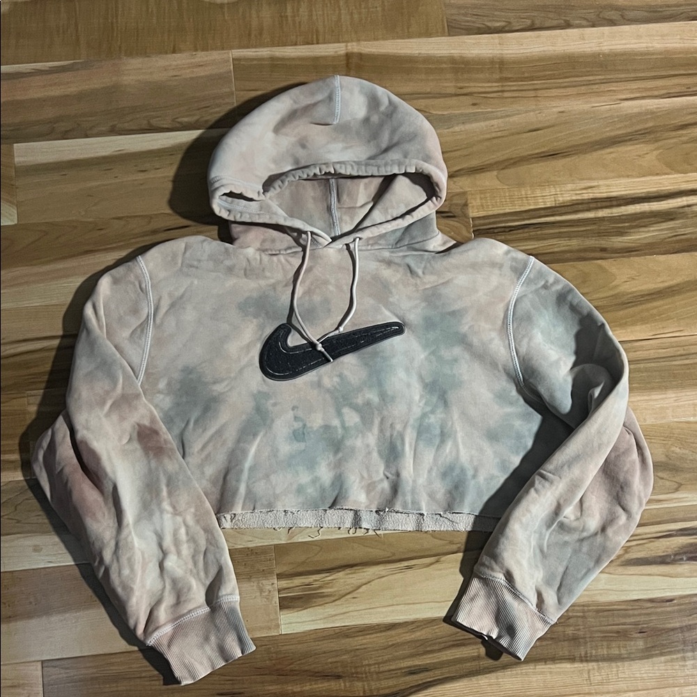 Nike Tie-Dye Cropped Hoodie